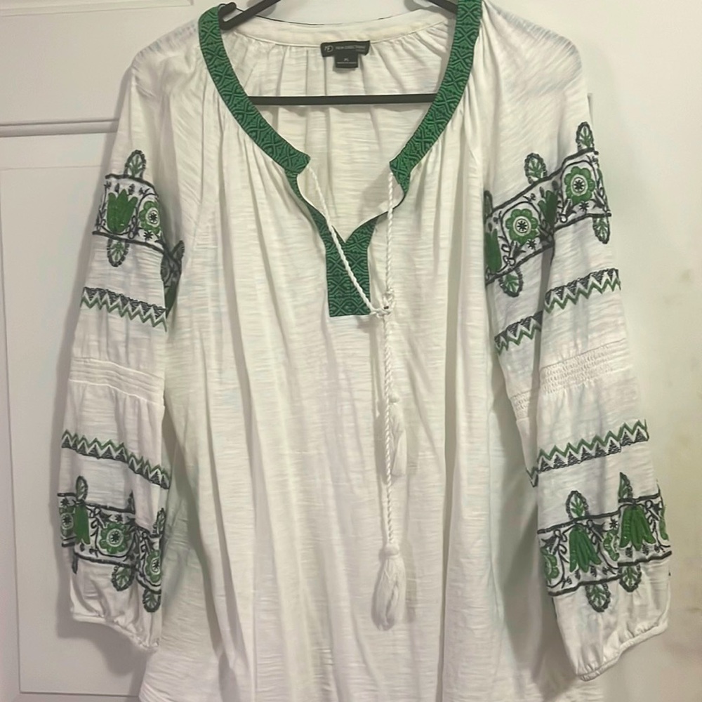 New Directions Cotton Blouse w/embroidered sleeves and collar - PL